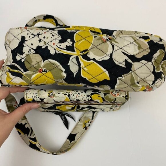 Vera Bradley Dogwood Bundle On The Go Crossbody Bag and Iconic Turnlock Wallet - Picture 10 of 12